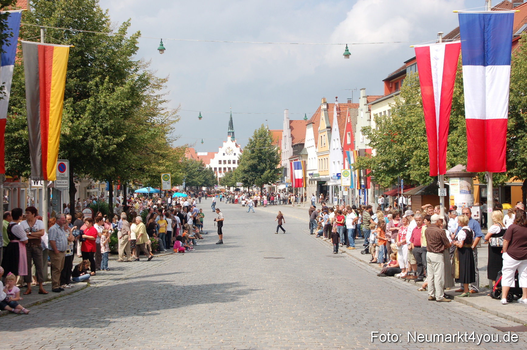 0004 Volksfestzug 120807