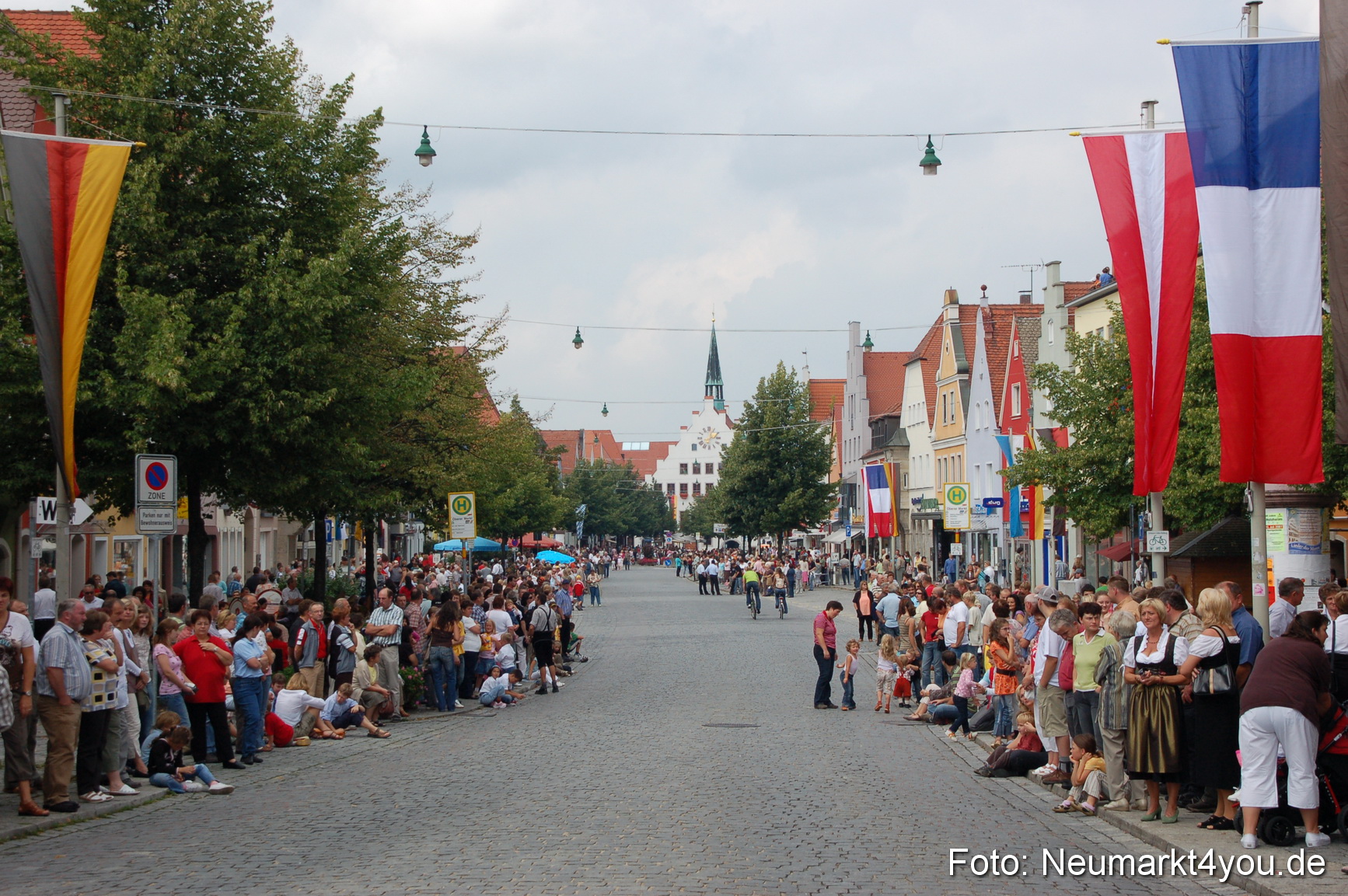 0010 Volksfestzug 120807