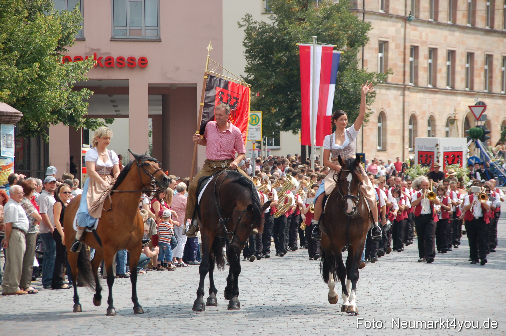 0023 Volksfestzug 120807