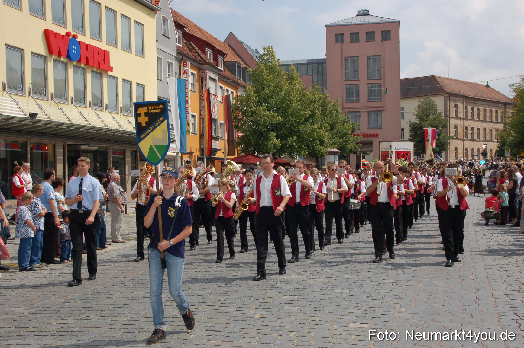 0027 Volksfestzug 120807
