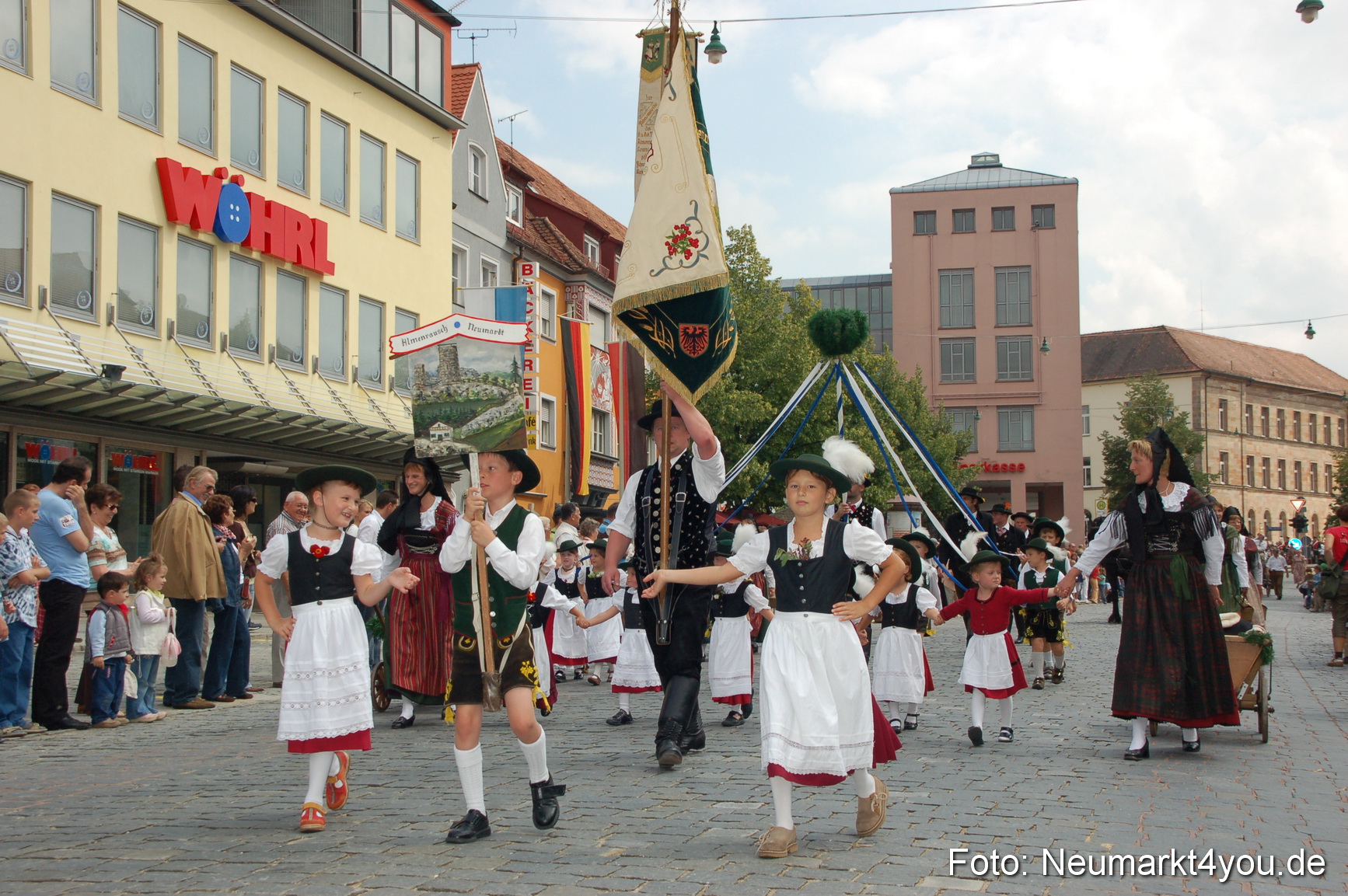 0031 Volksfestzug 120807