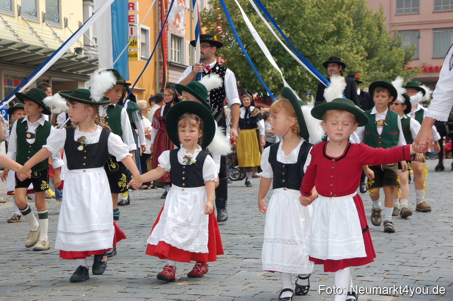 0032 Volksfestzug 120807