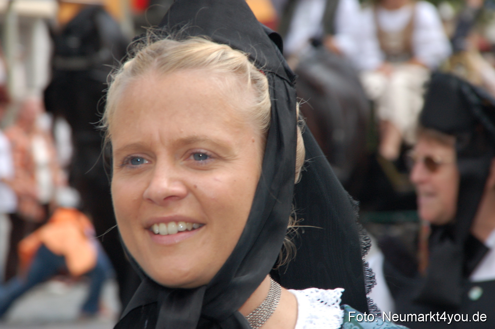 0035 Volksfestzug 120807