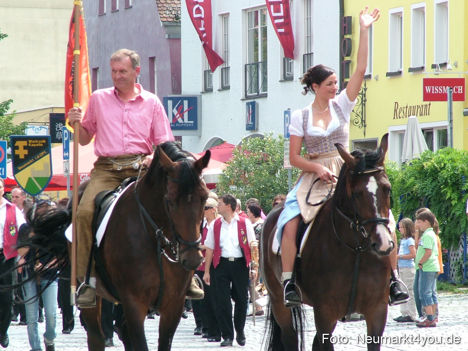 0046 Volksfestzug 120807