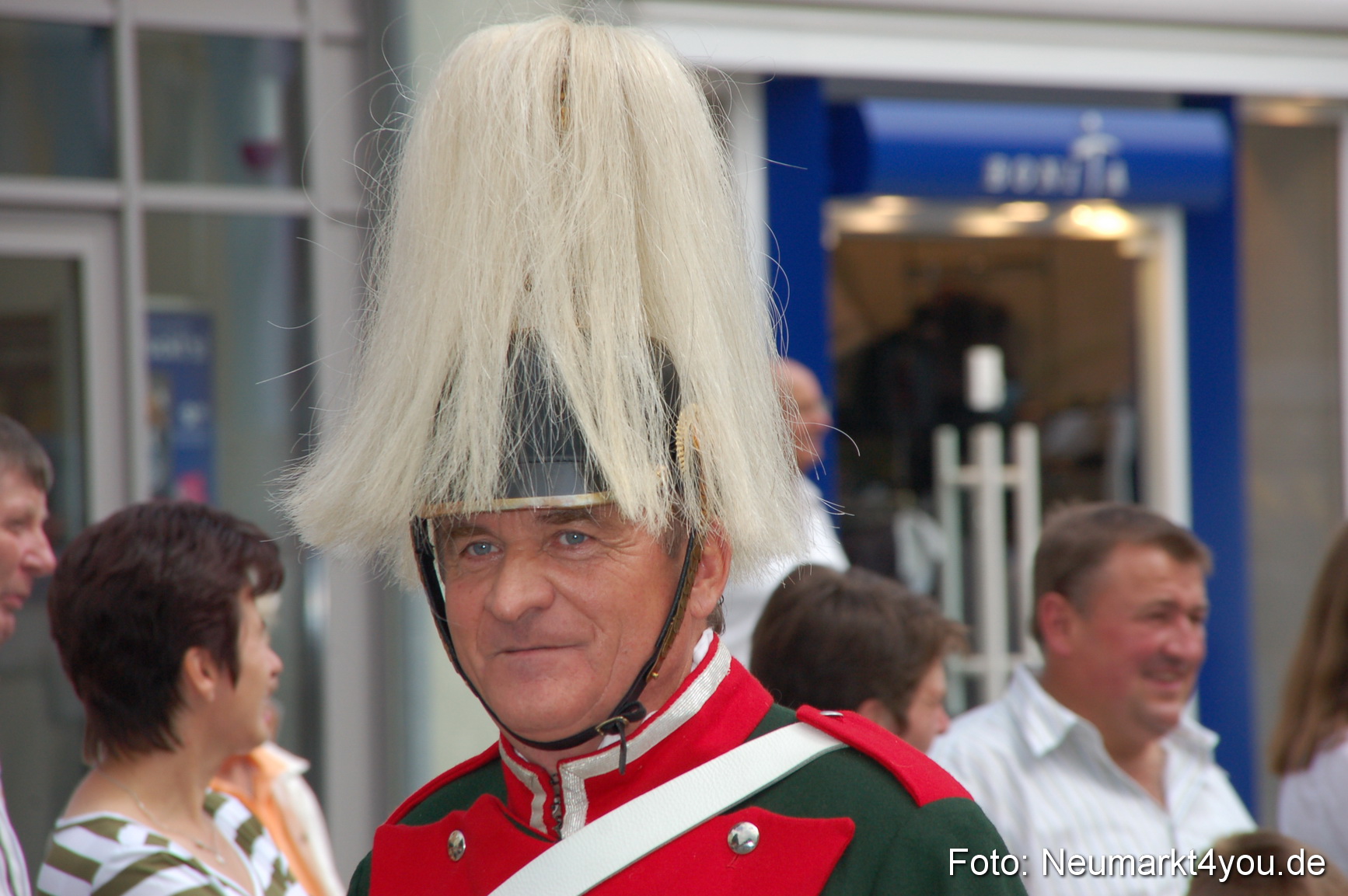 0056 Volksfestzug 120807