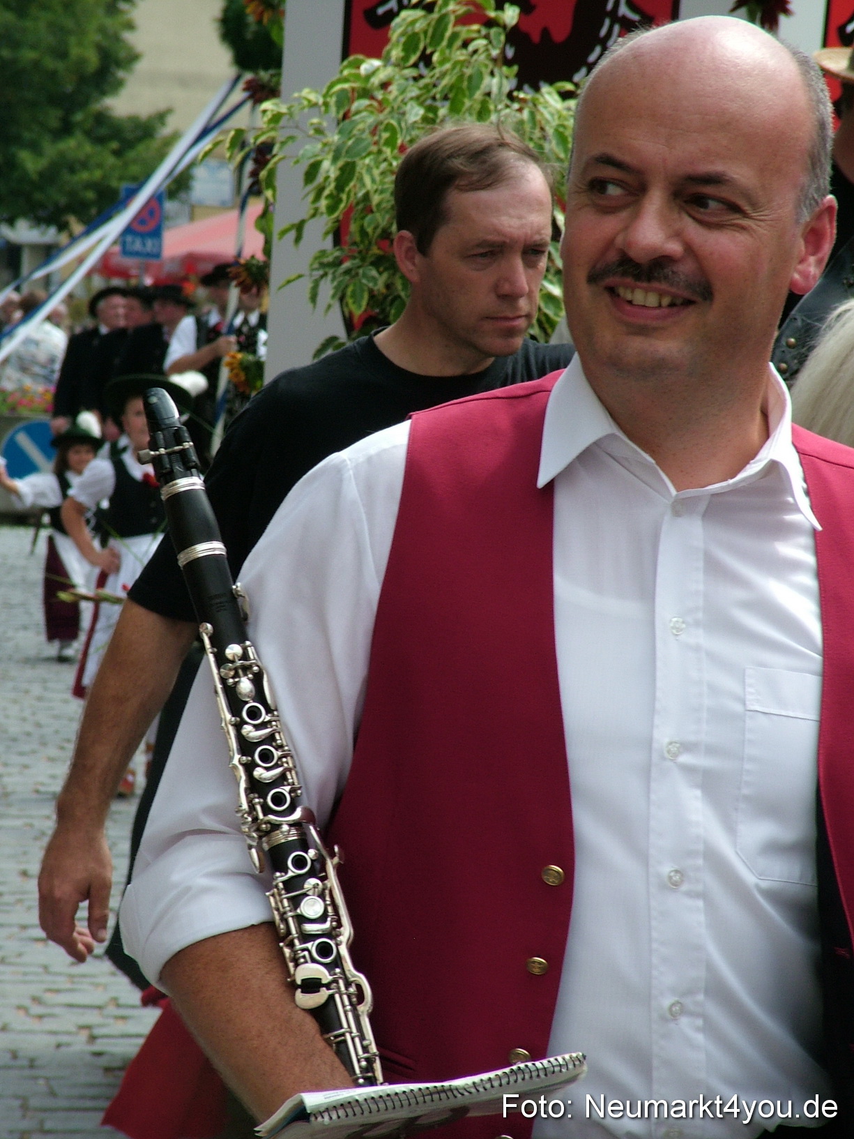 0059 Volksfestzug 120807