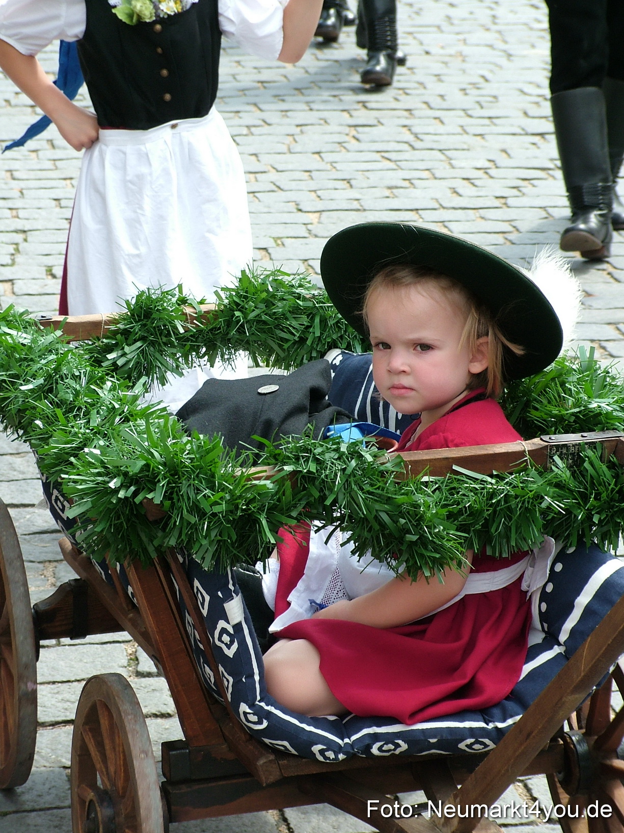 0064 Volksfestzug 120807