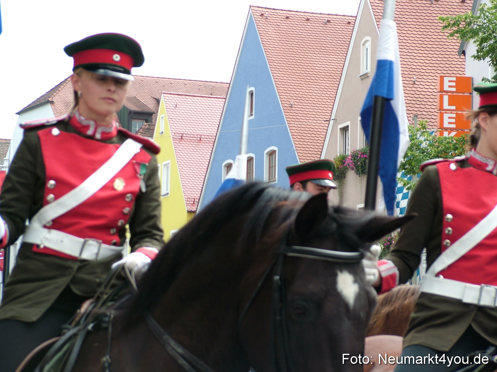 0094 Volksfestzug 120807