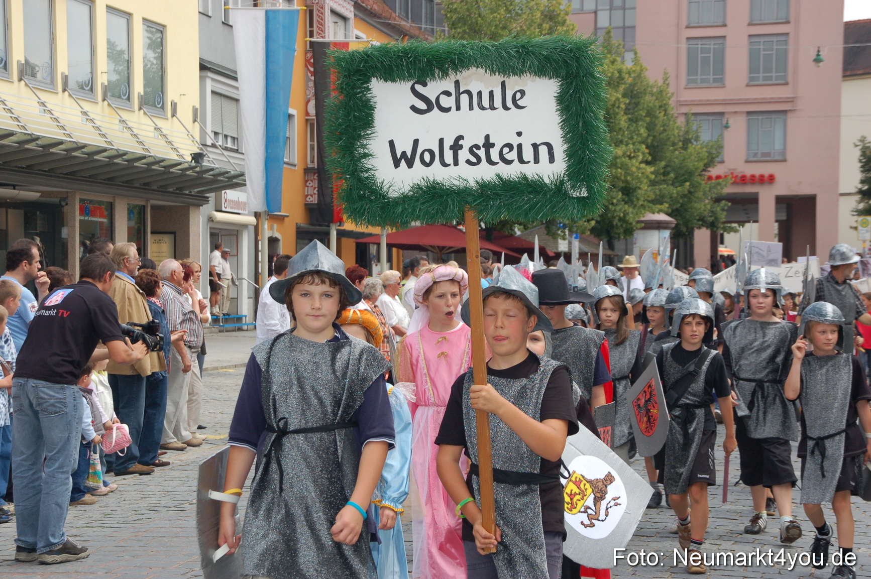 0098 Volksfestzug 120807
