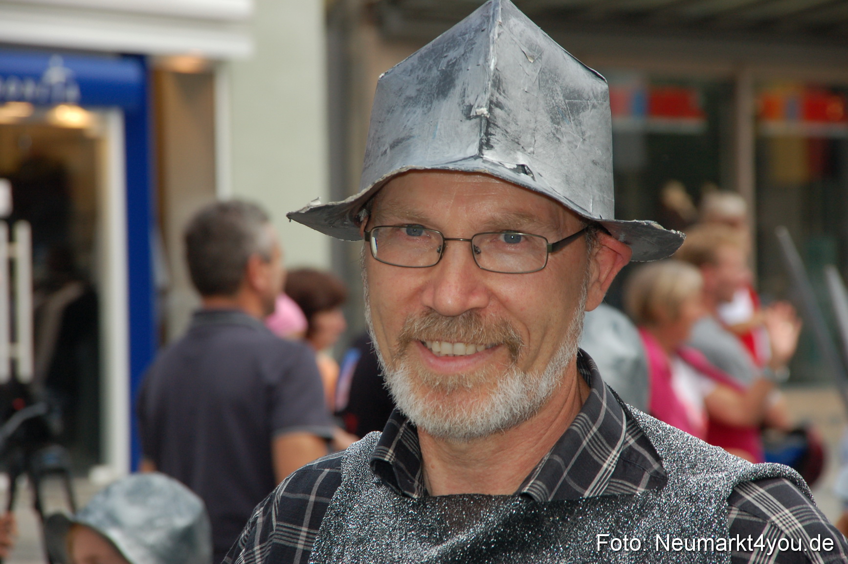 0103 Volksfestzug 120807