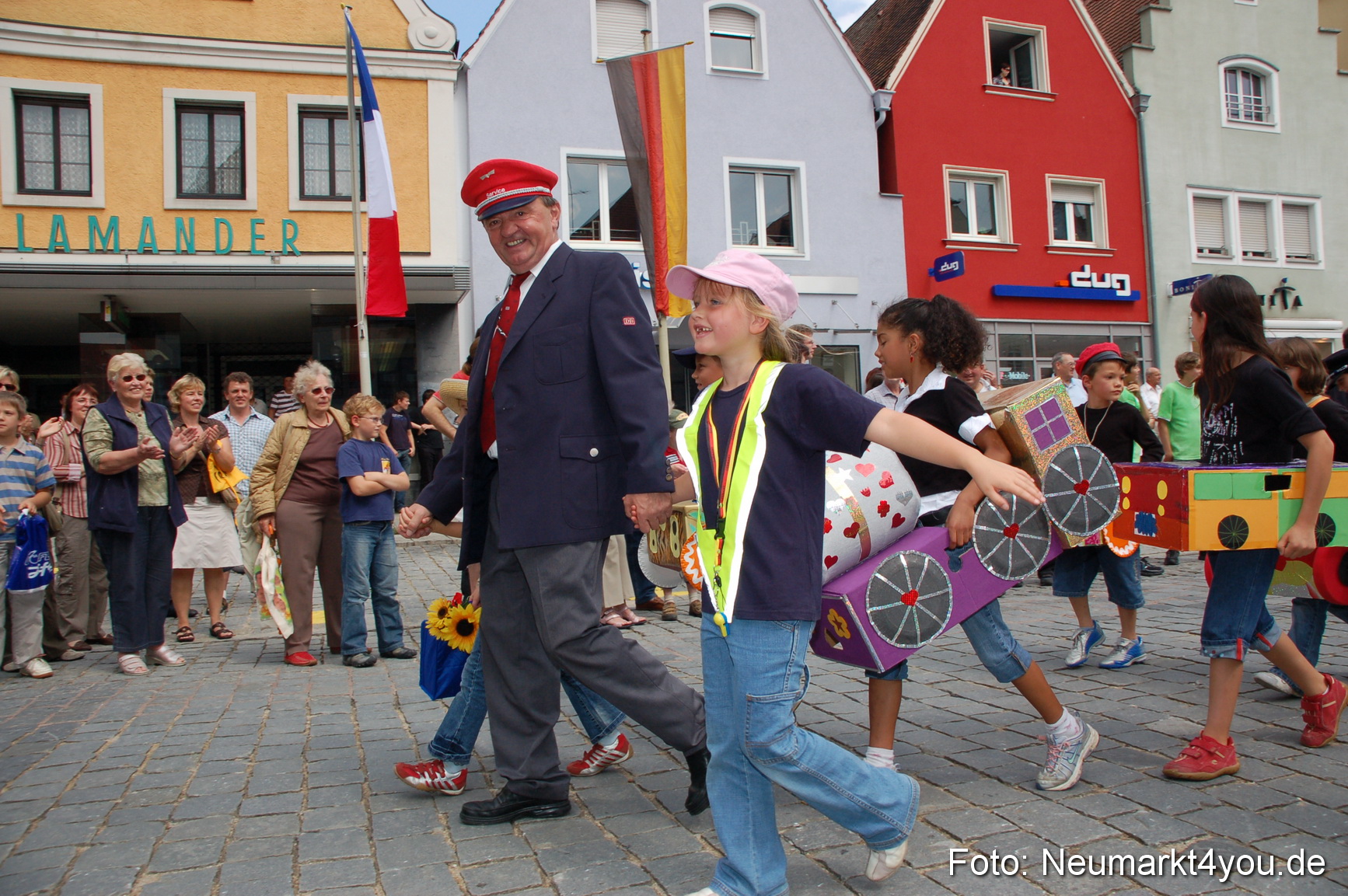 0111 Volksfestzug 120807