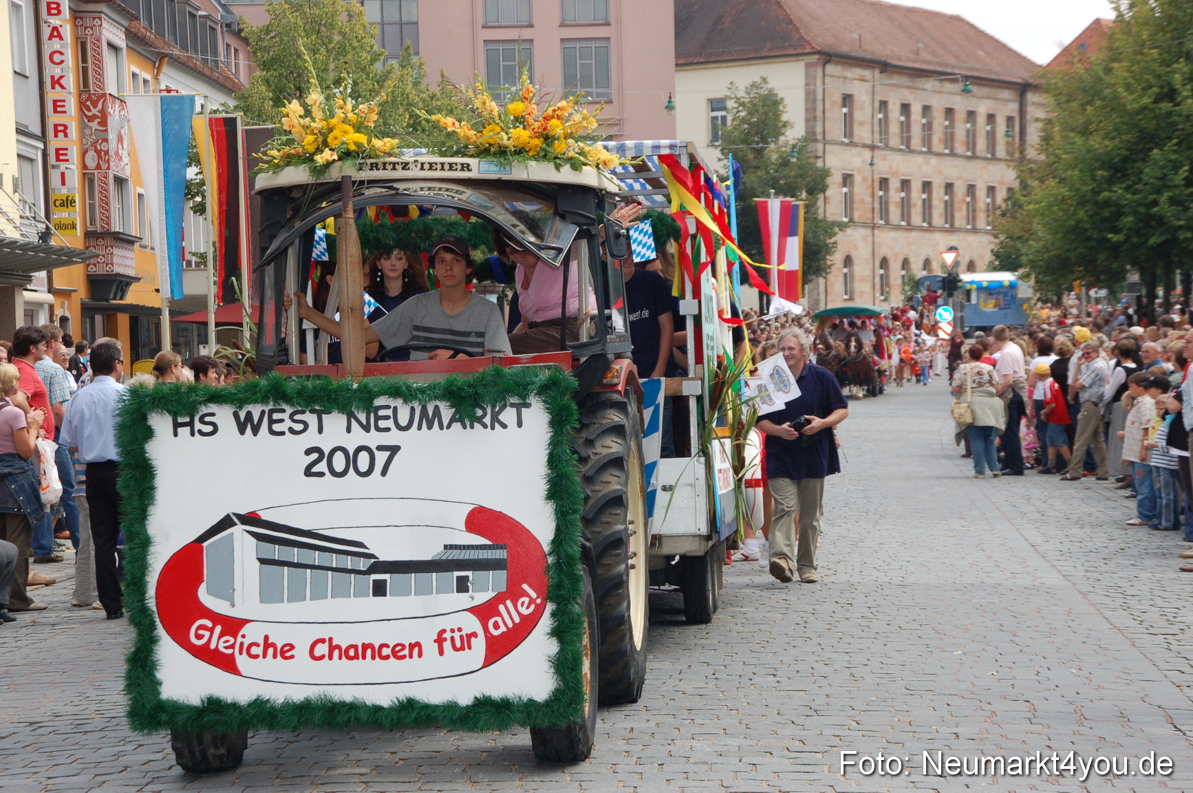 0116 Volksfestzug 120807
