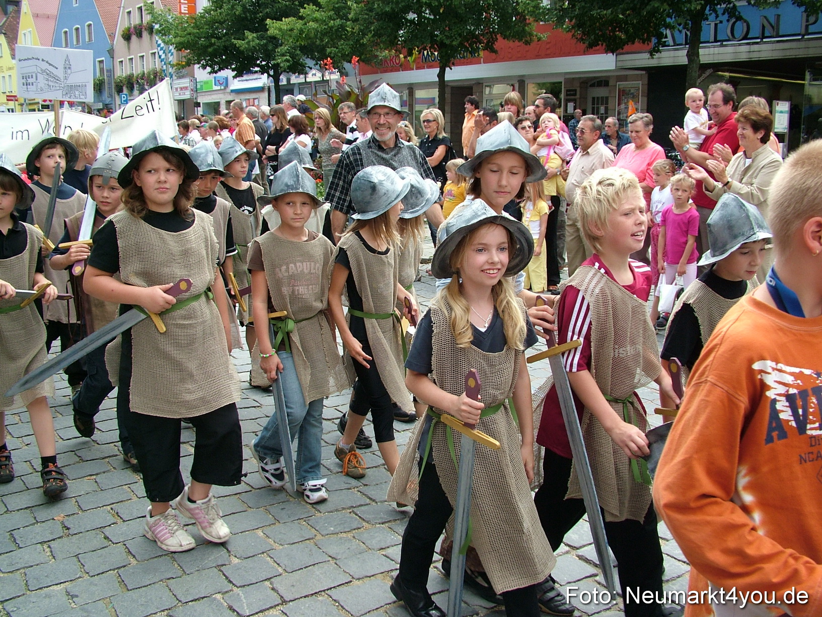 0123 Volksfestzug 120807