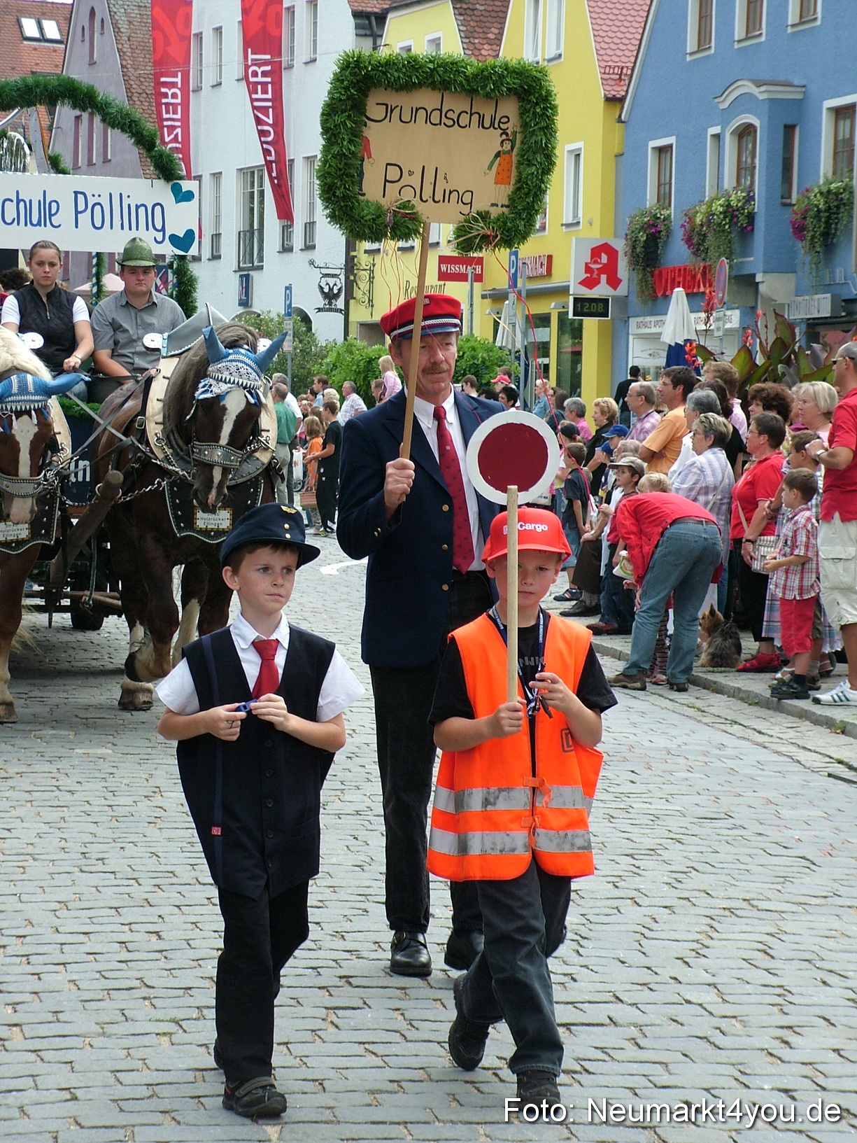 0127 Volksfestzug 120807