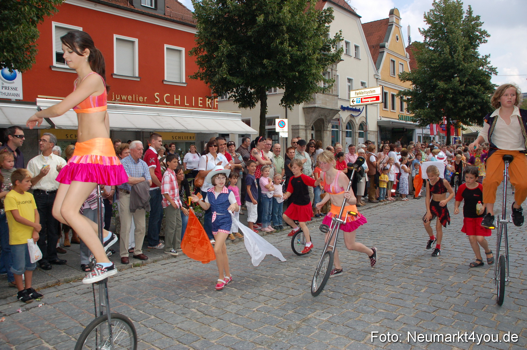 0128 Volksfestzug 120807