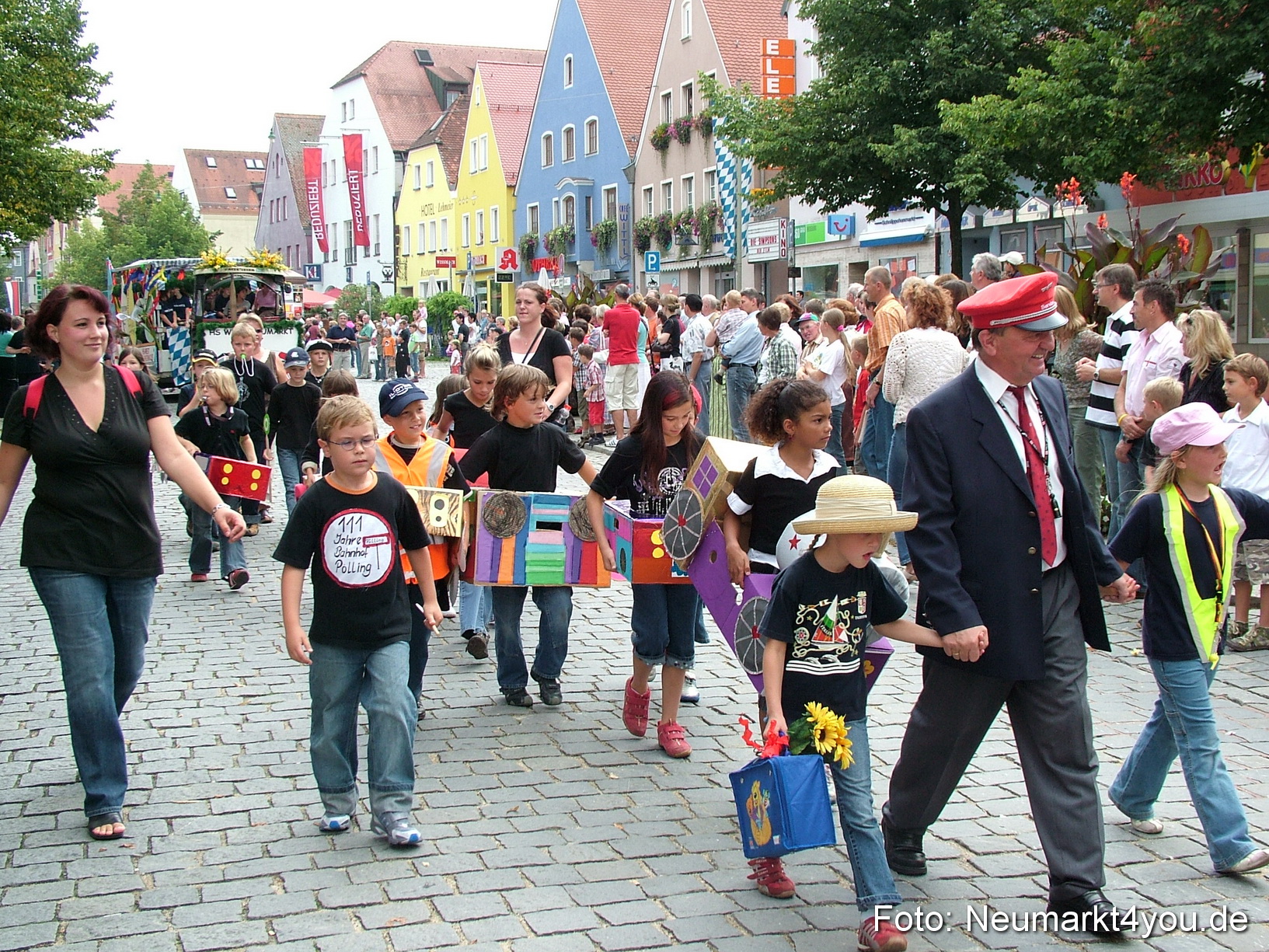 0132 Volksfestzug 120807