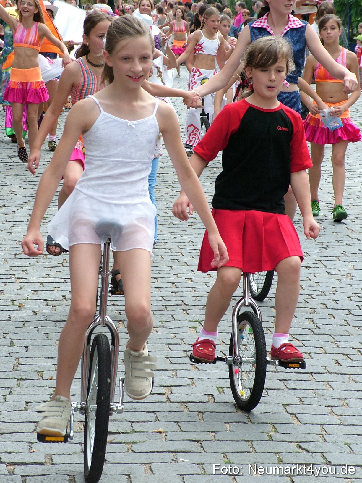 0146 Volksfestzug 120807