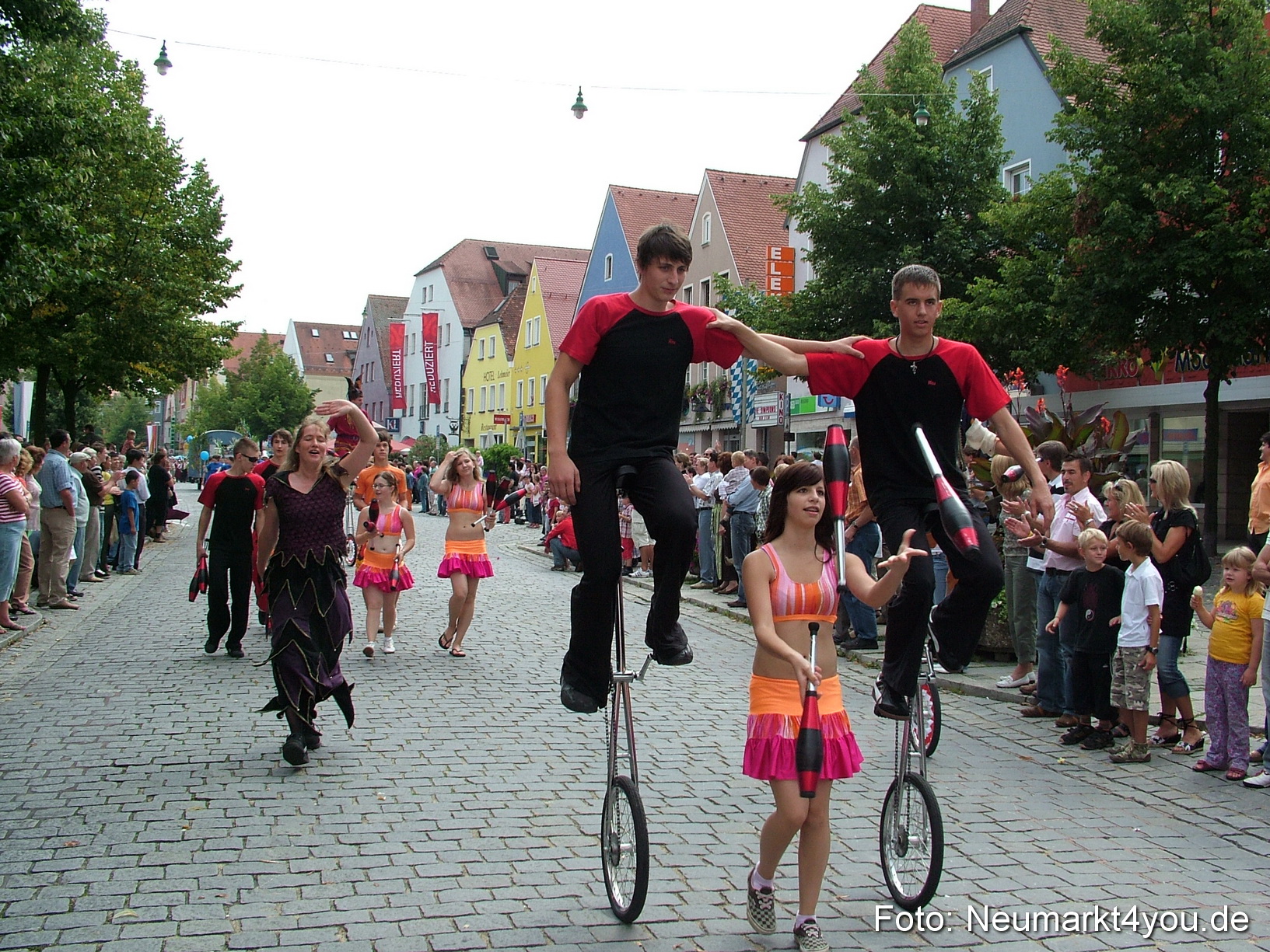 0153 Volksfestzug 120807