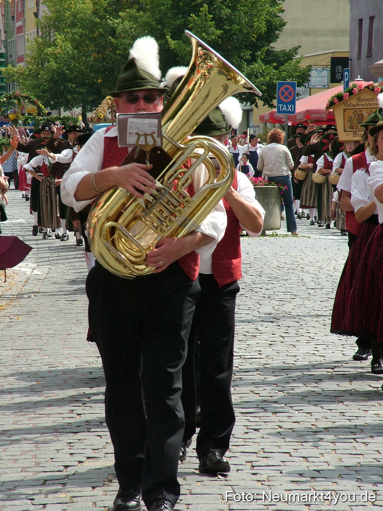 0171 Volksfestzug 120807