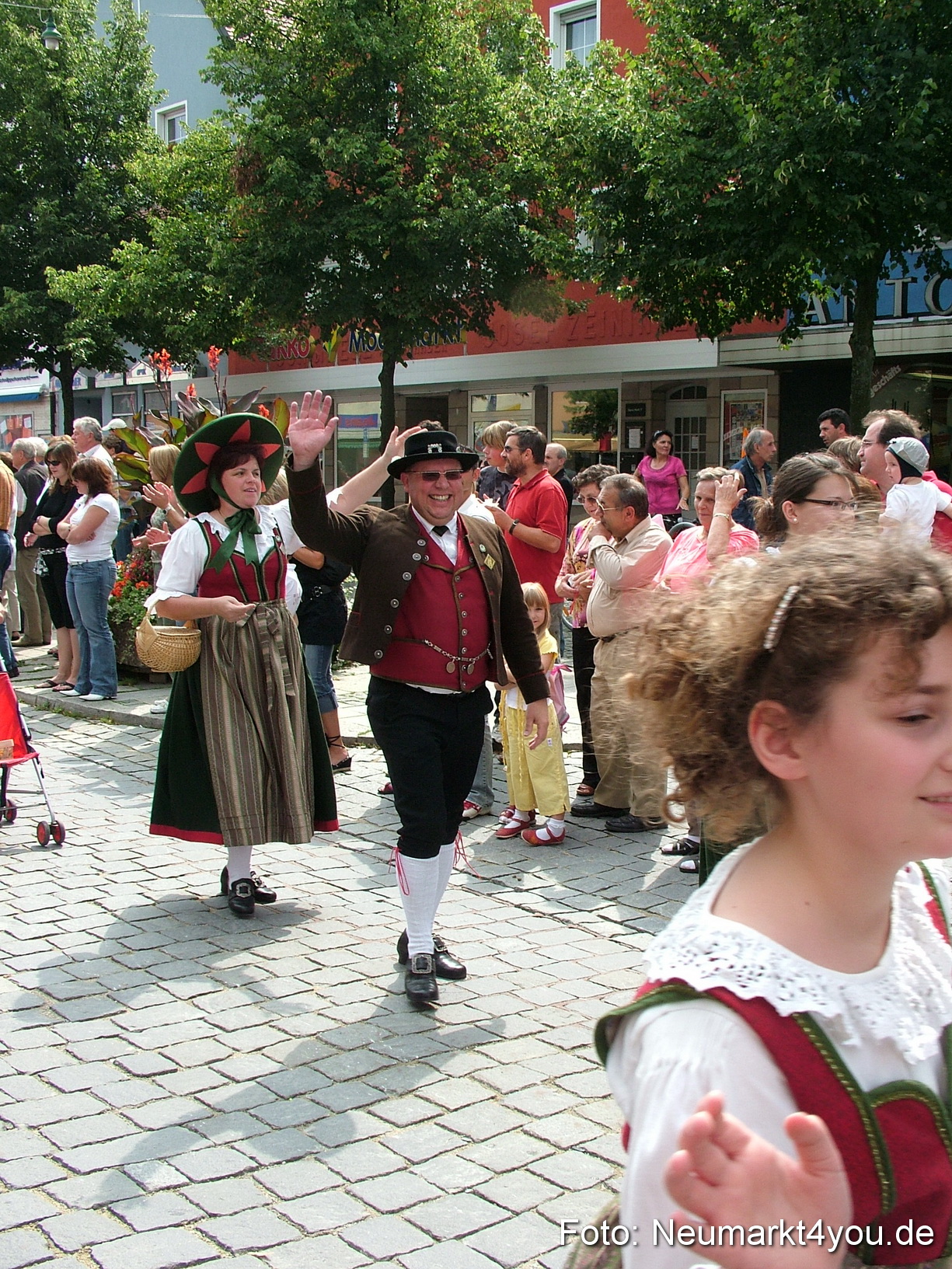 0179 Volksfestzug 120807