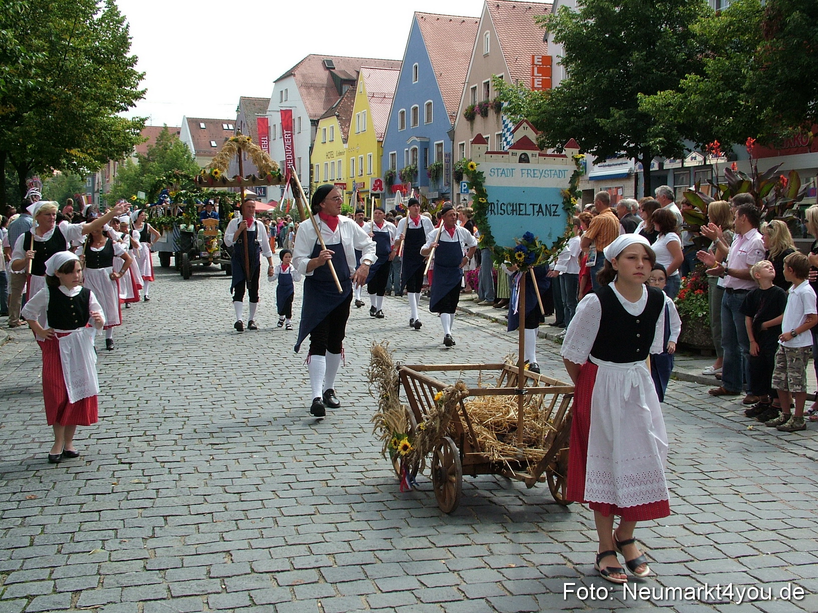 0182 Volksfestzug 120807