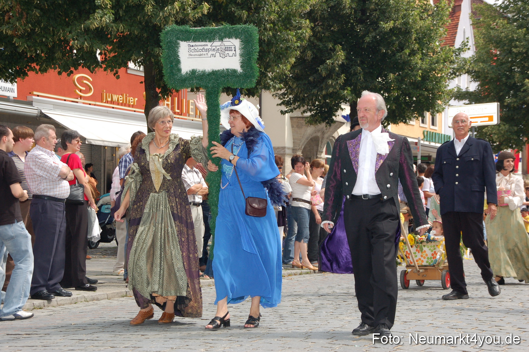 0196 Volksfestzug 120807