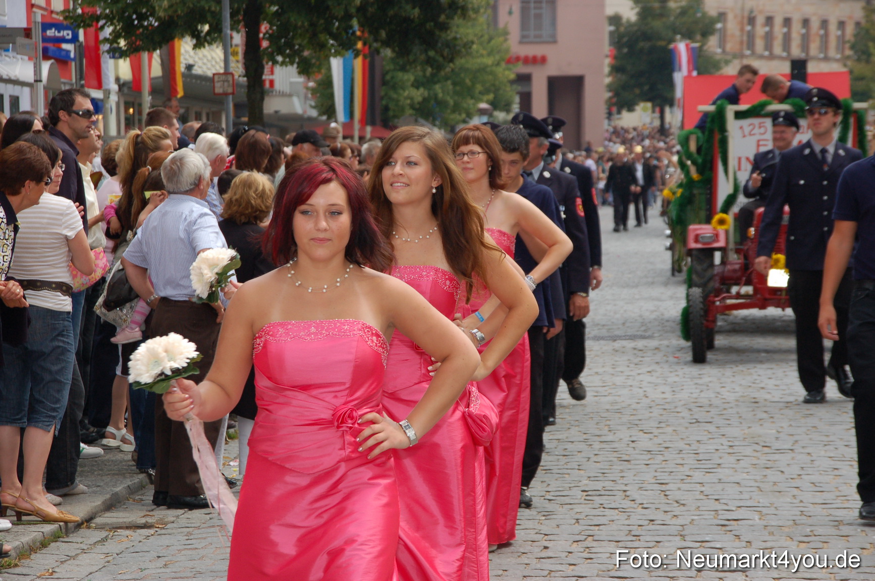 0204 Volksfestzug 120807