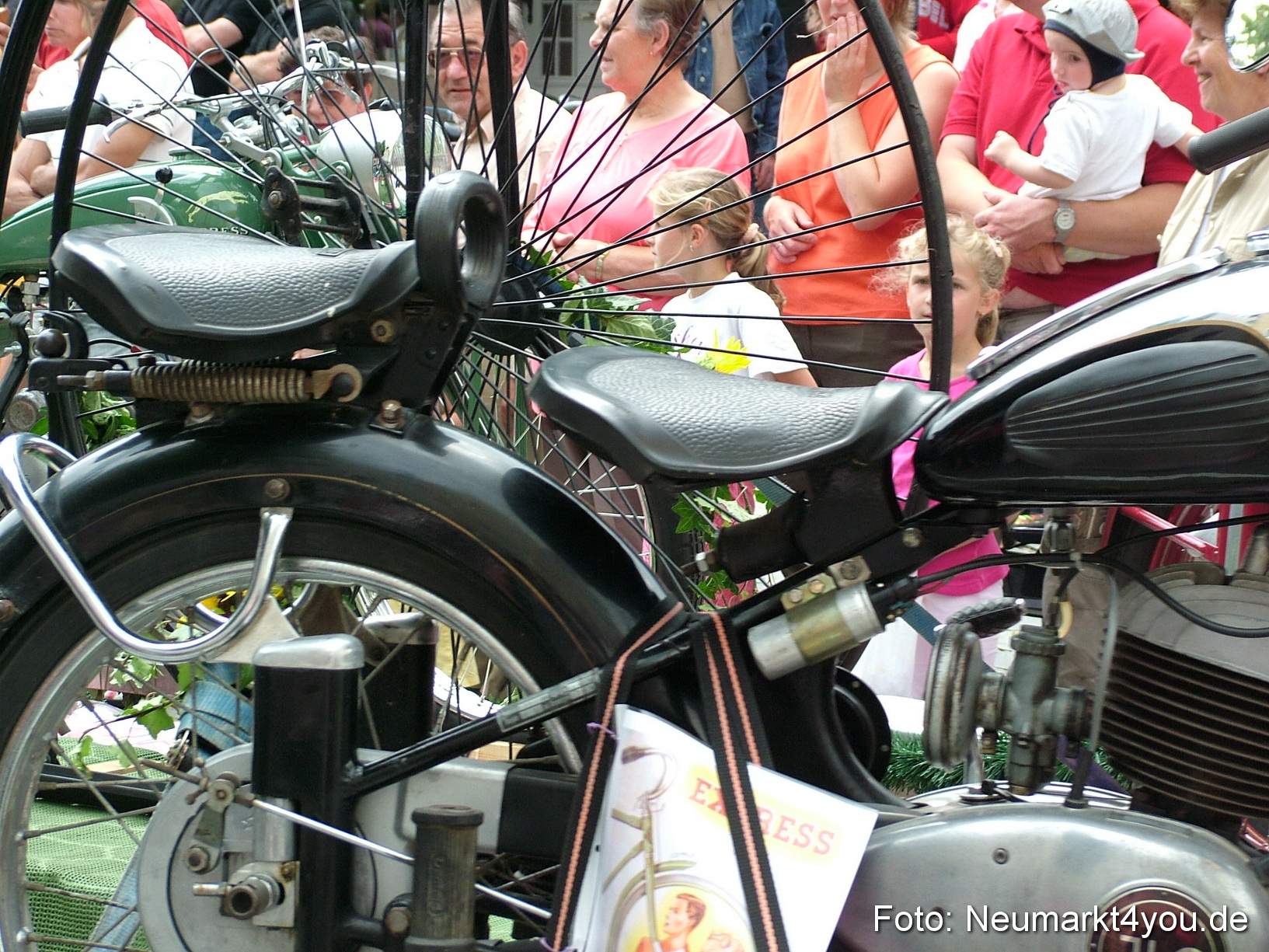 0207 Volksfestzug 120807