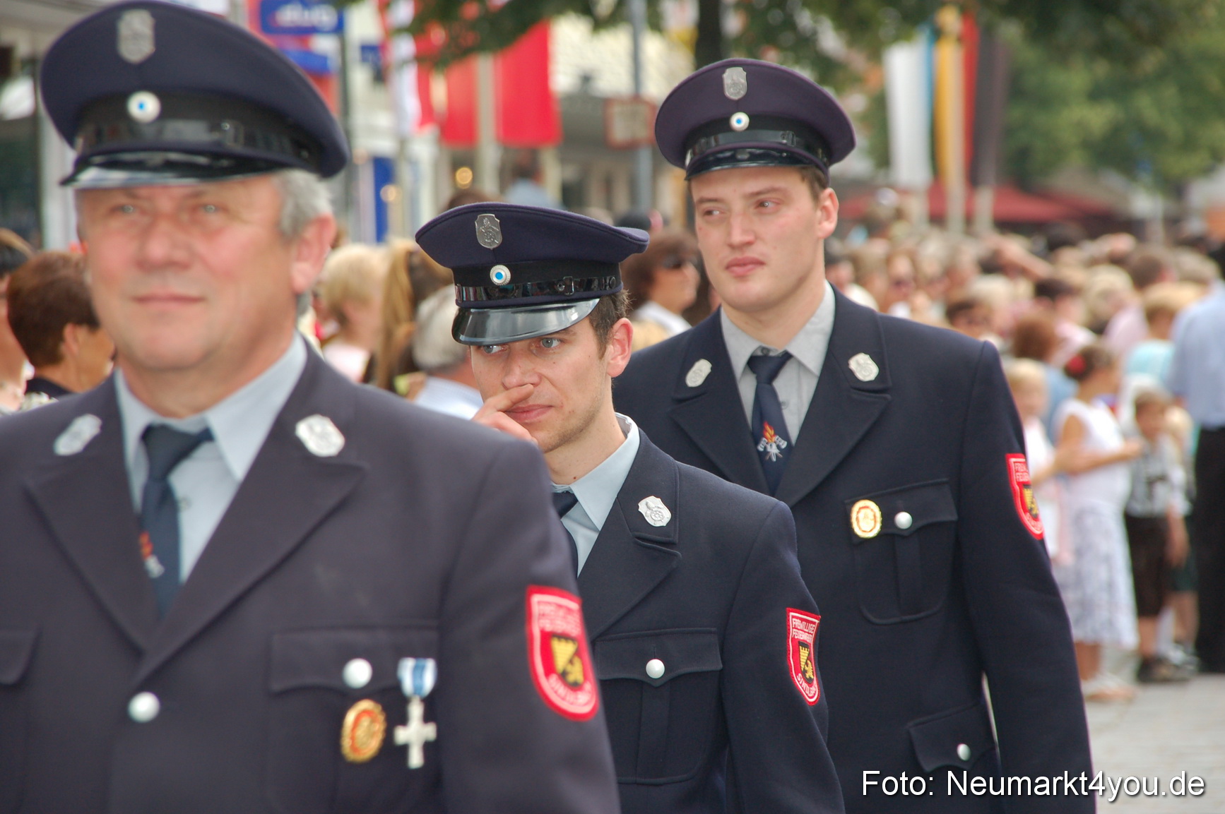 0208 Volksfestzug 120807