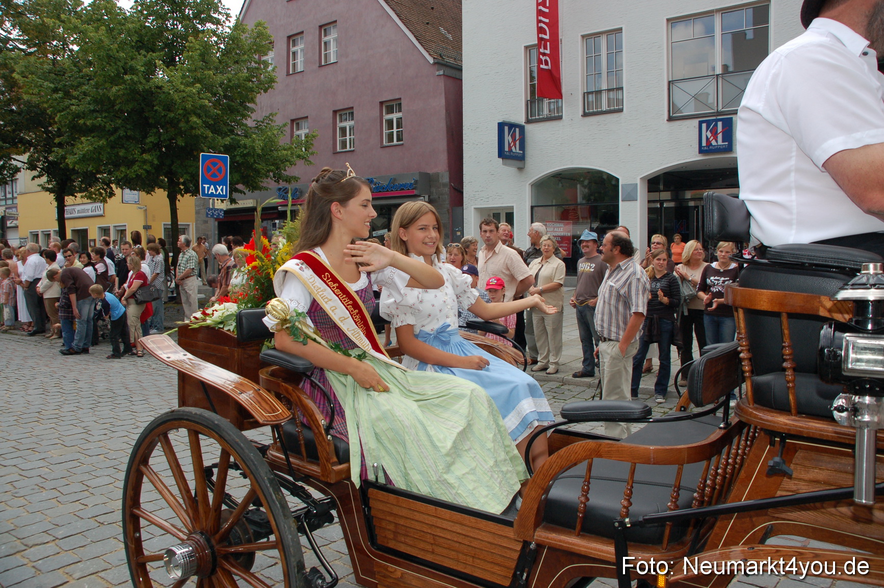 0213 Volksfestzug 120807