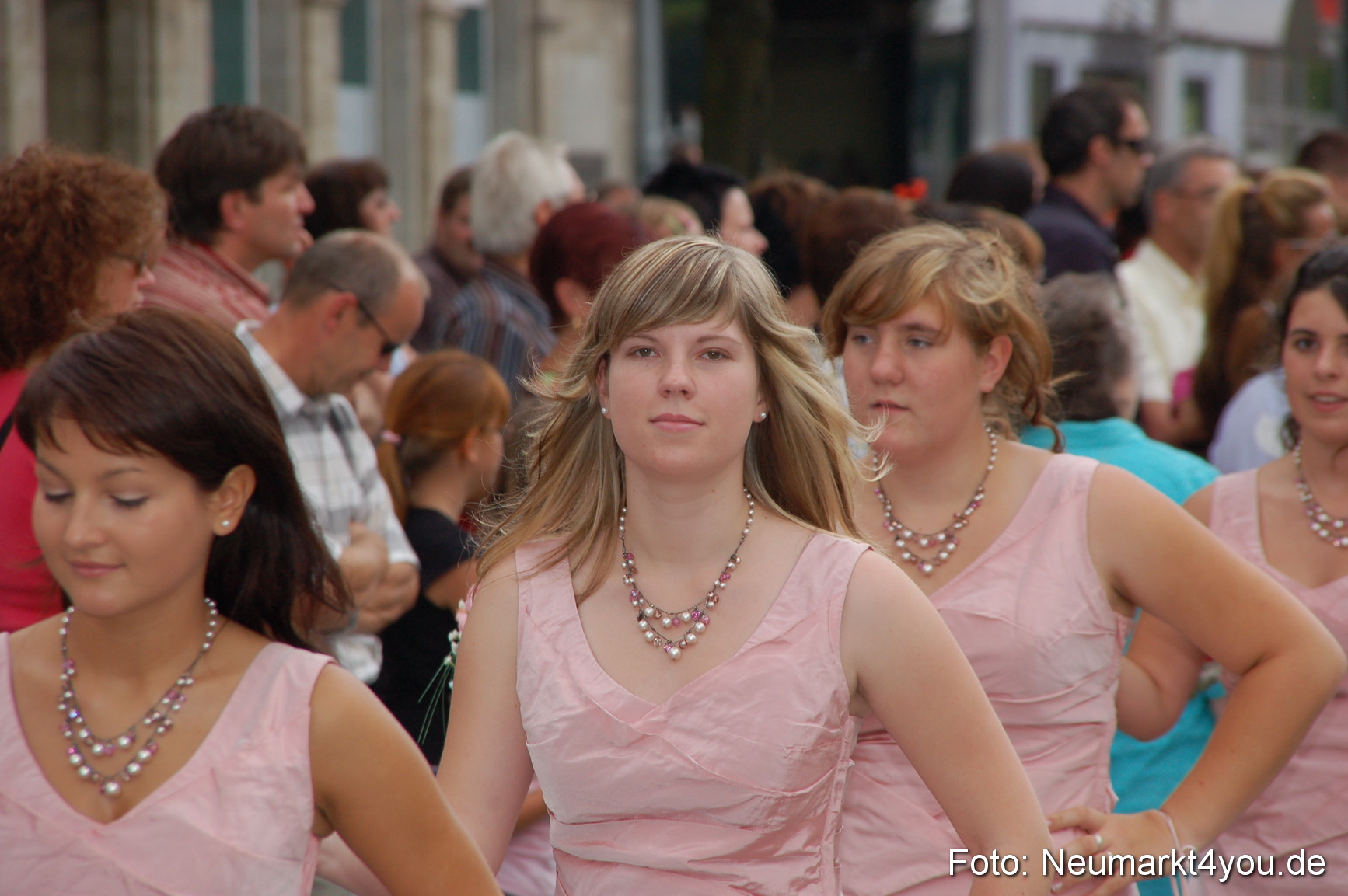 0225 Volksfestzug 120807