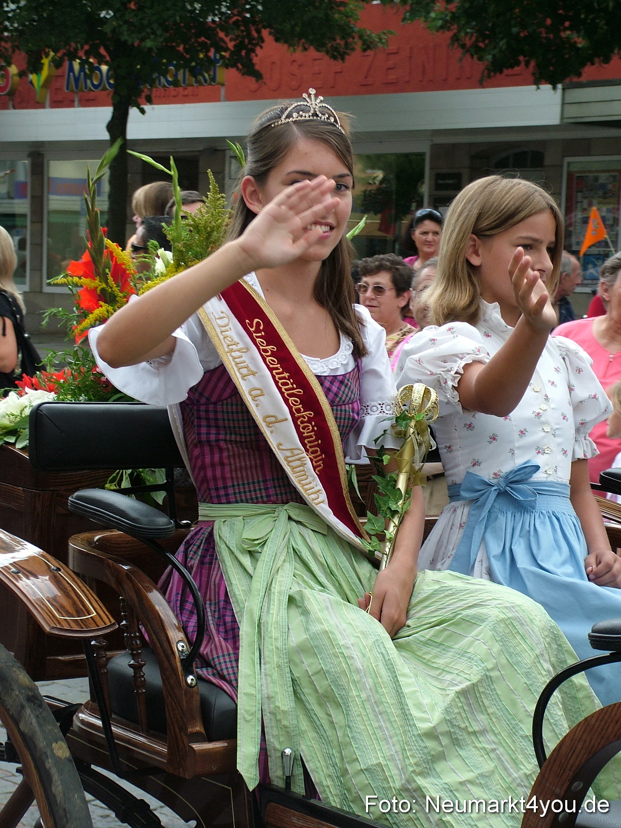 0232 Volksfestzug 120807