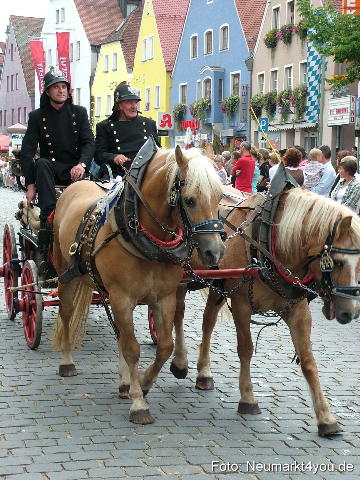 0237 Volksfestzug 120807