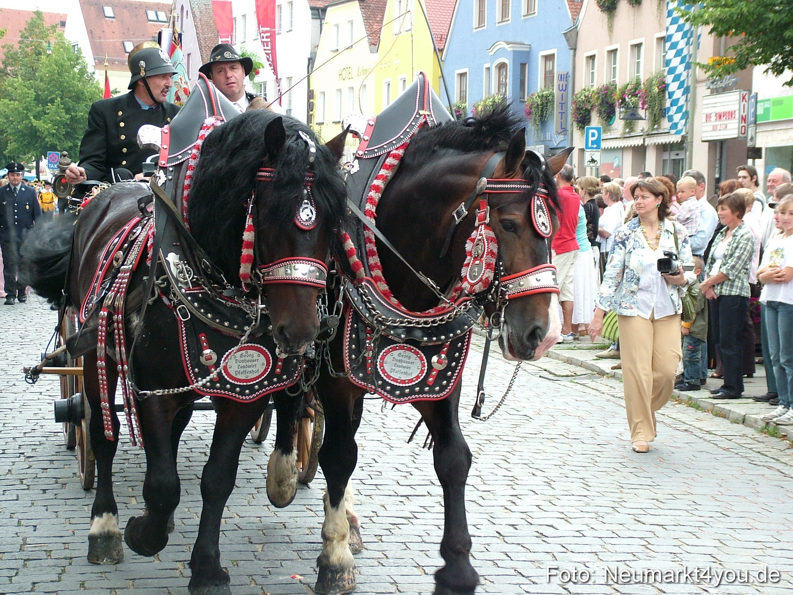 0239 Volksfestzug 120807