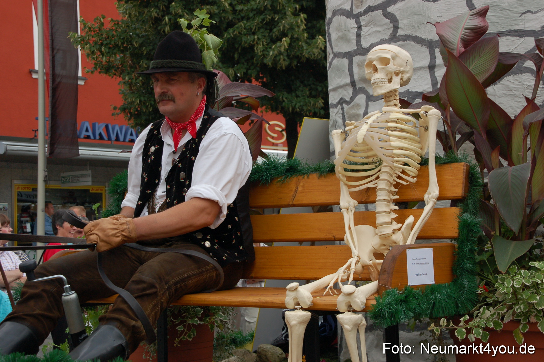 0240 Volksfestzug 120807