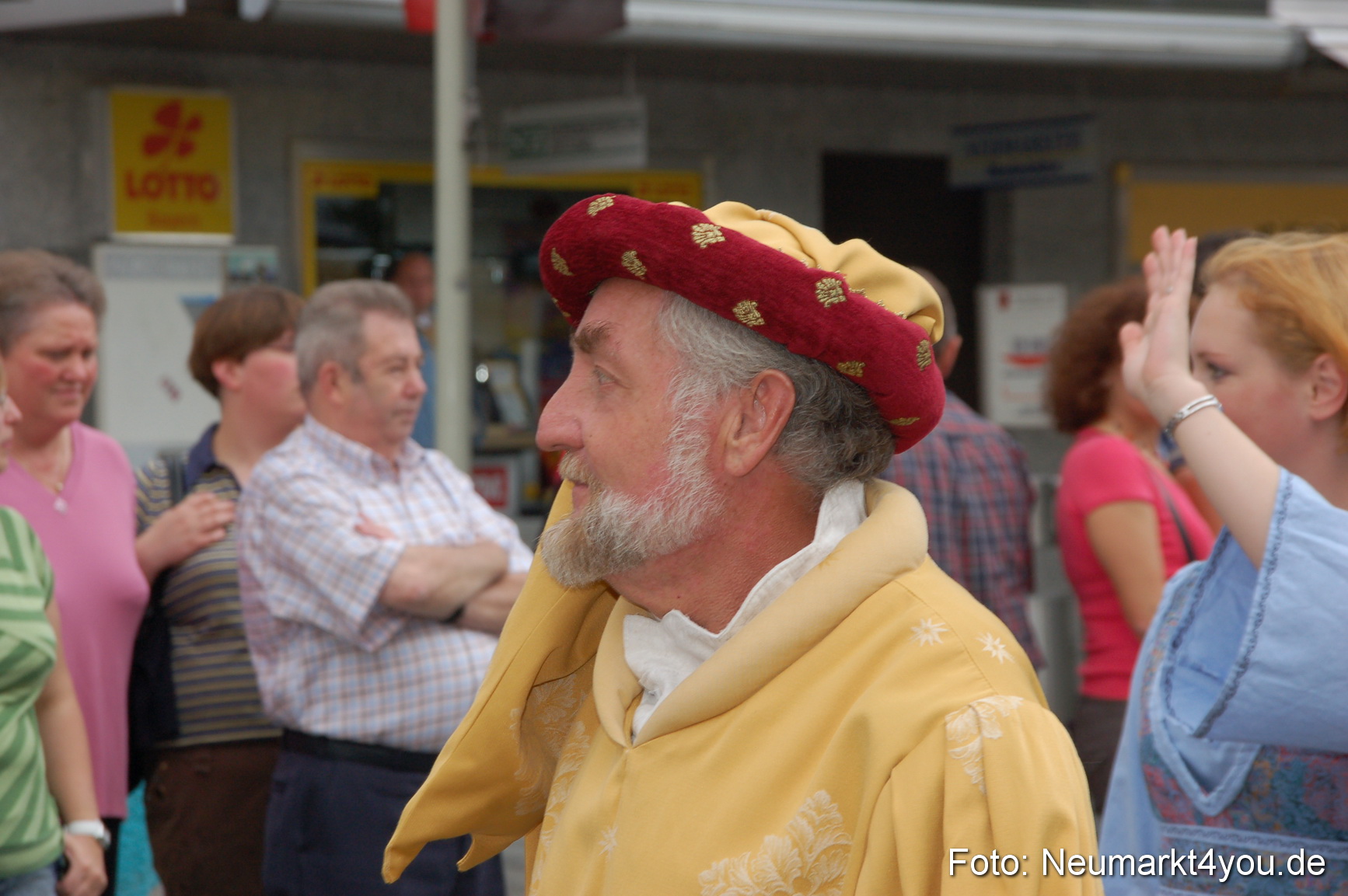 0242 Volksfestzug 120807