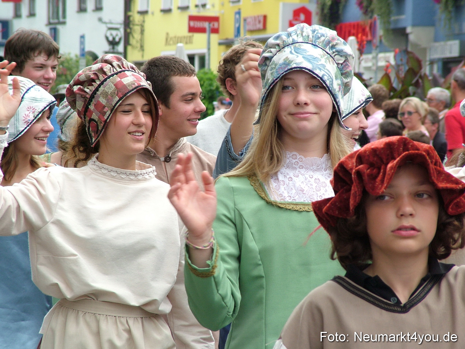 0279 Volksfestzug 120807