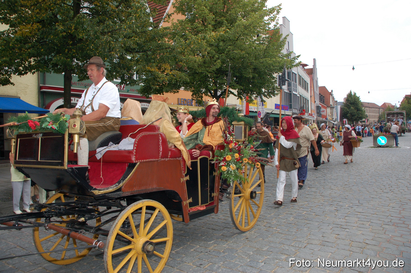 0285 Volksfestzug 120807