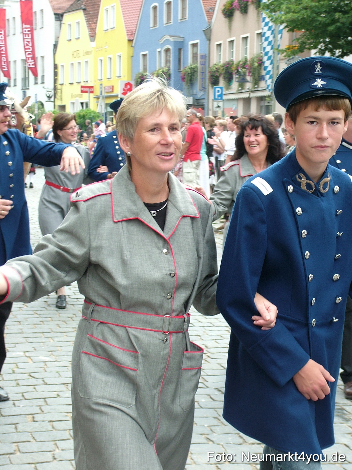 0297 Volksfestzug 120807