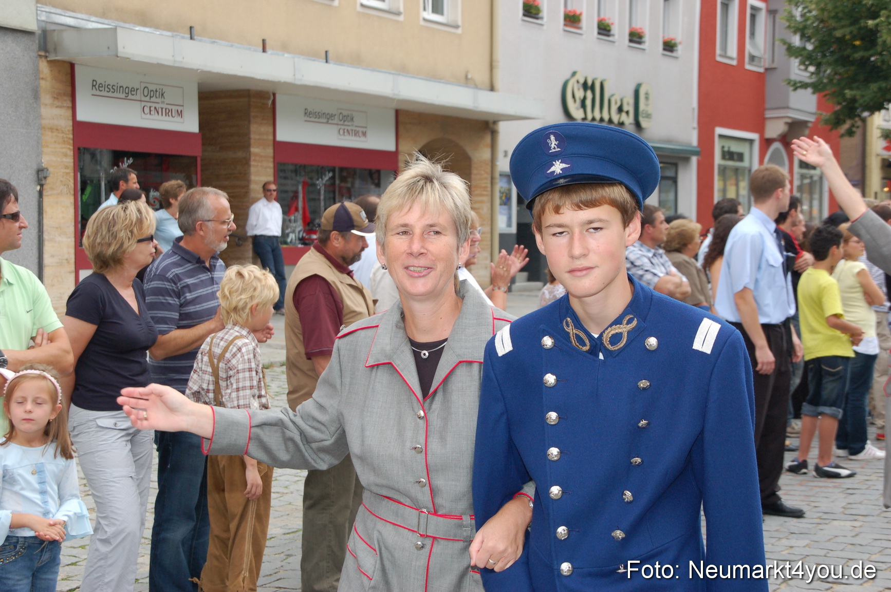 0303 Volksfestzug 120807