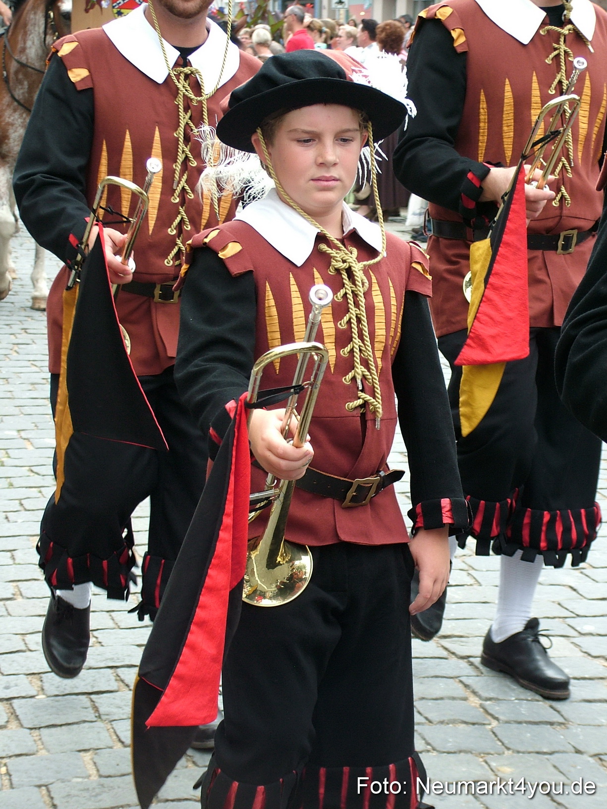 0306 Volksfestzug 120807