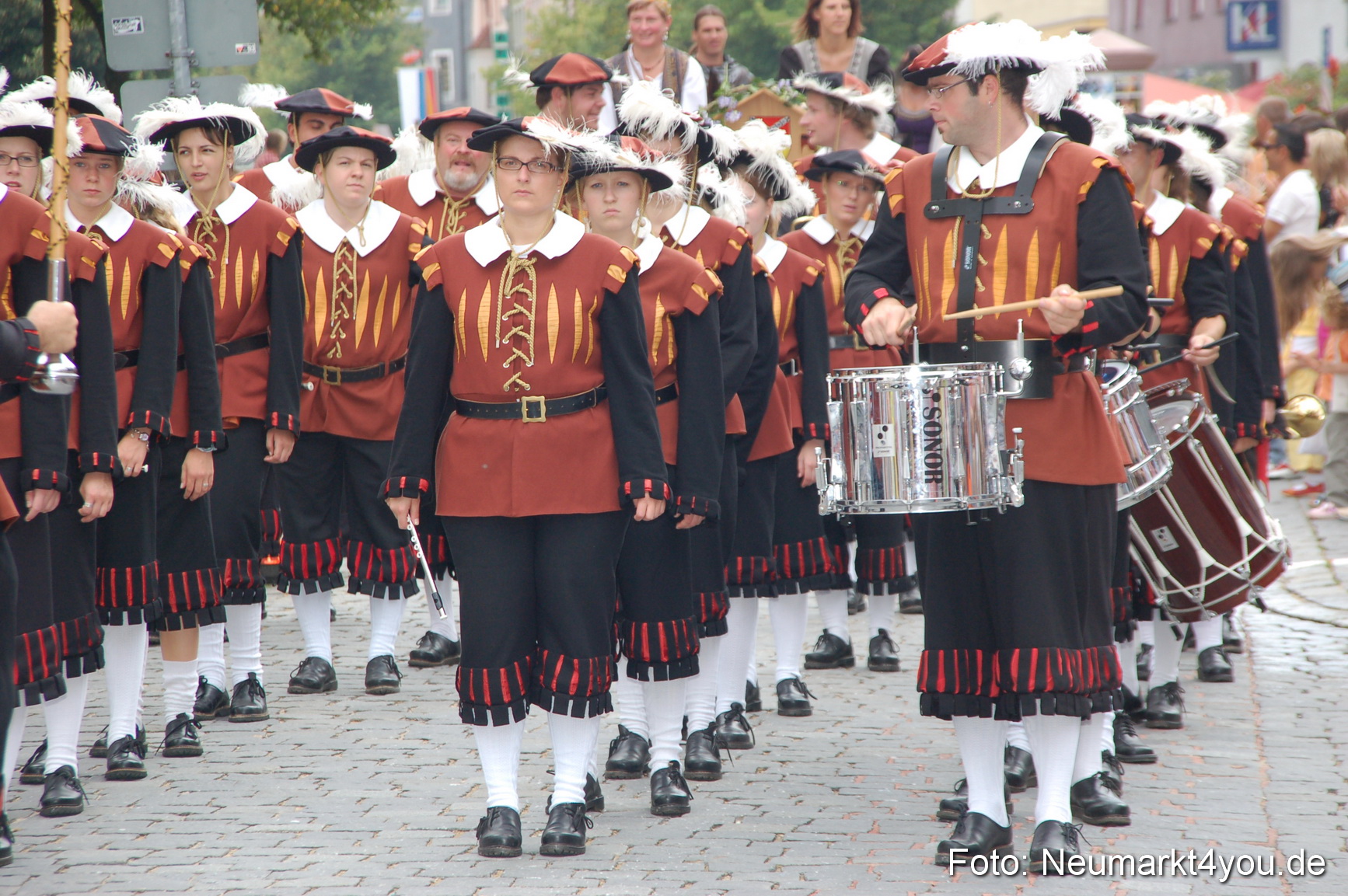 0308 Volksfestzug 120807