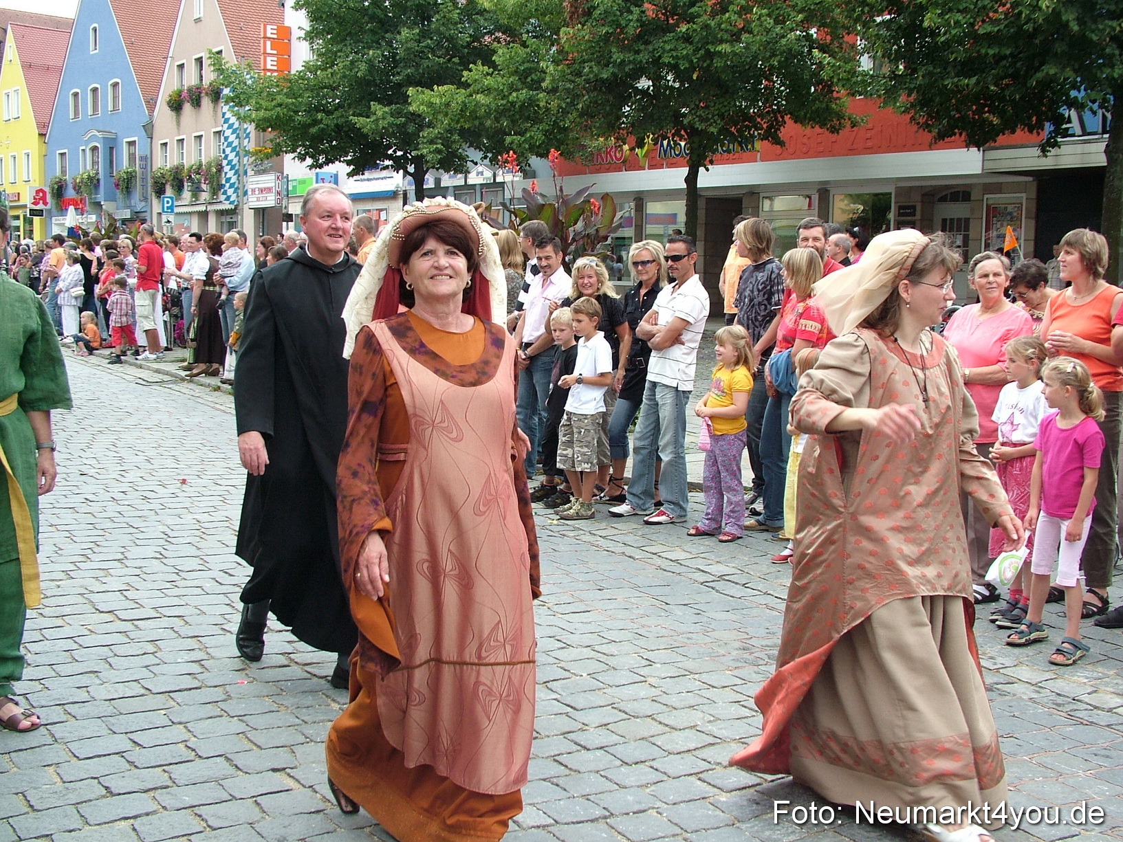 0327 Volksfestzug 120807