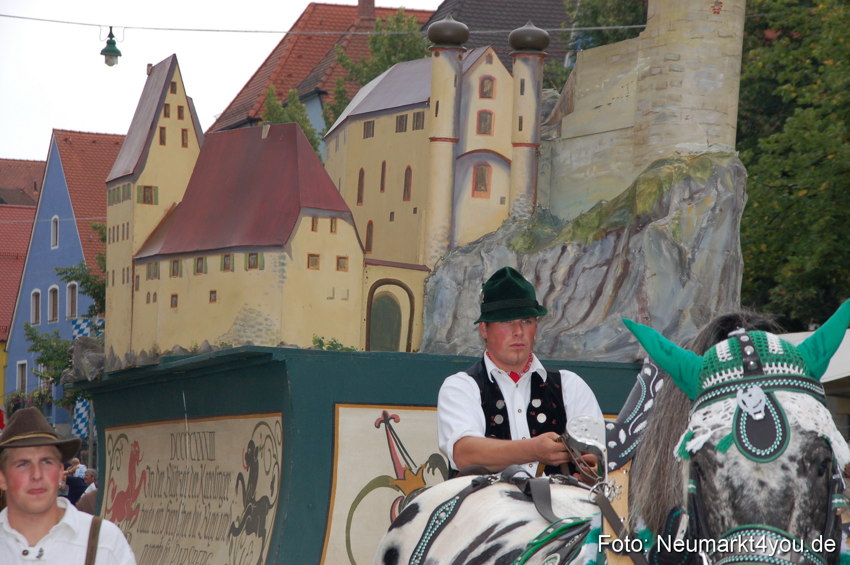 0328 Volksfestzug 120807