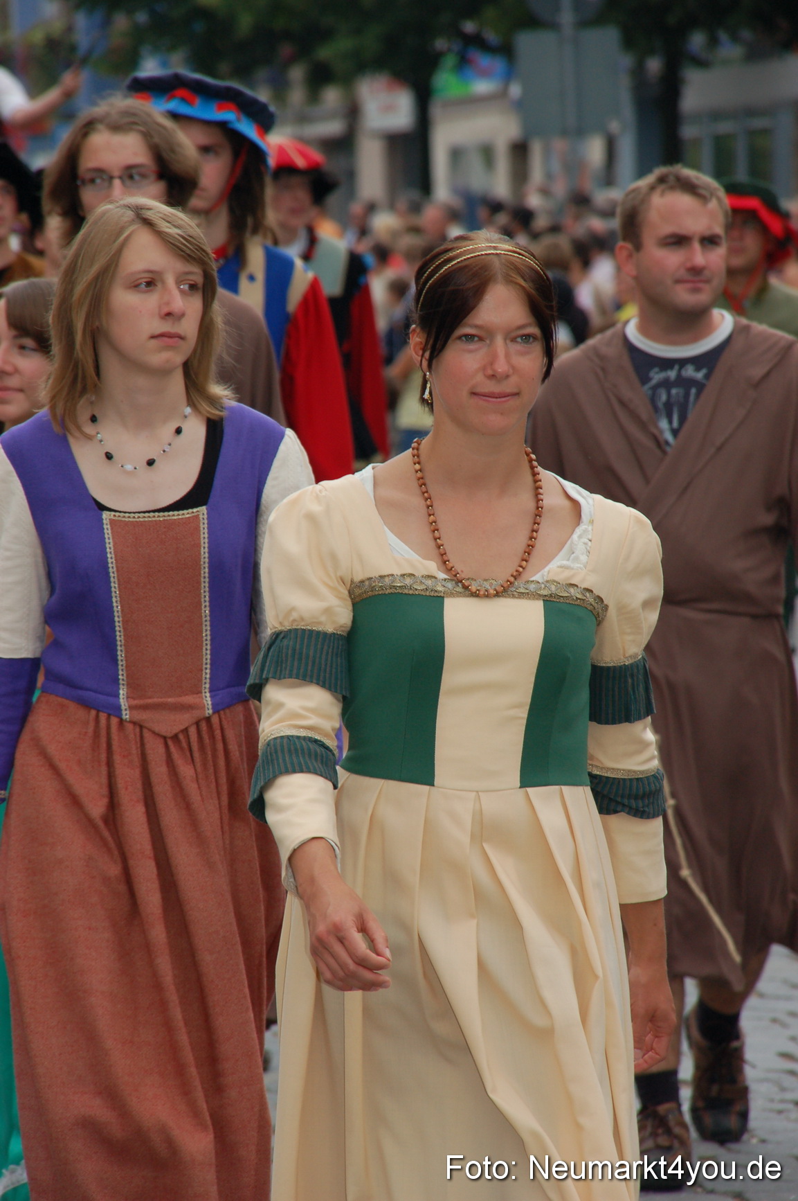 0329 Volksfestzug 120807