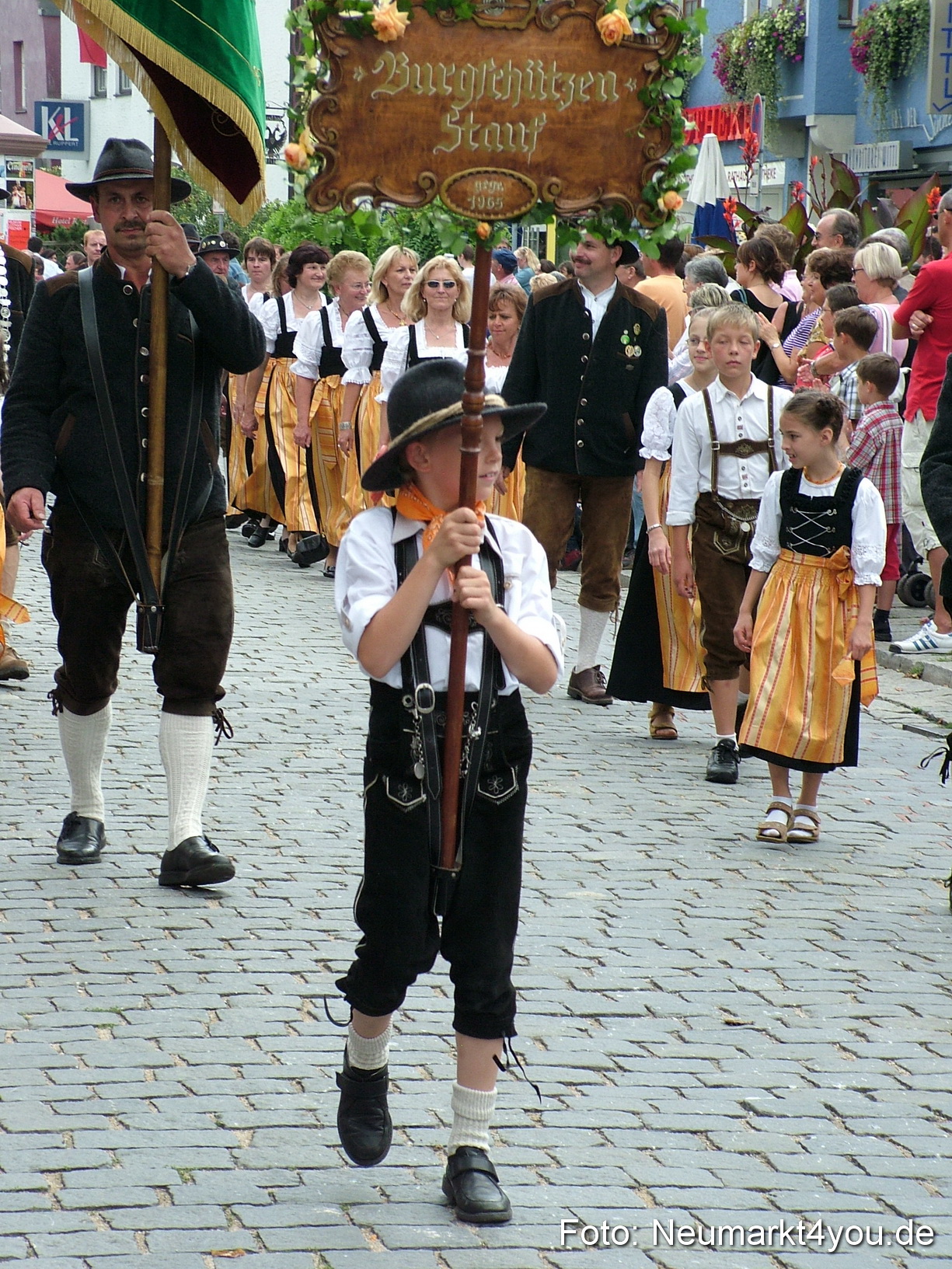 0343 Volksfestzug 120807