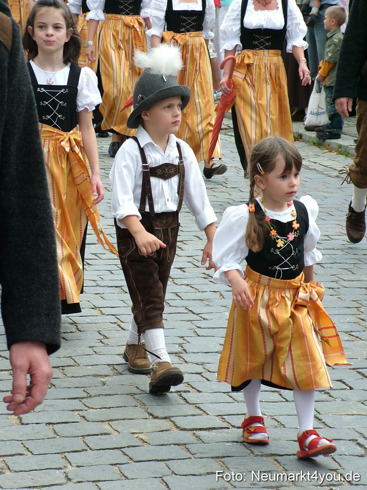 0345 Volksfestzug 120807