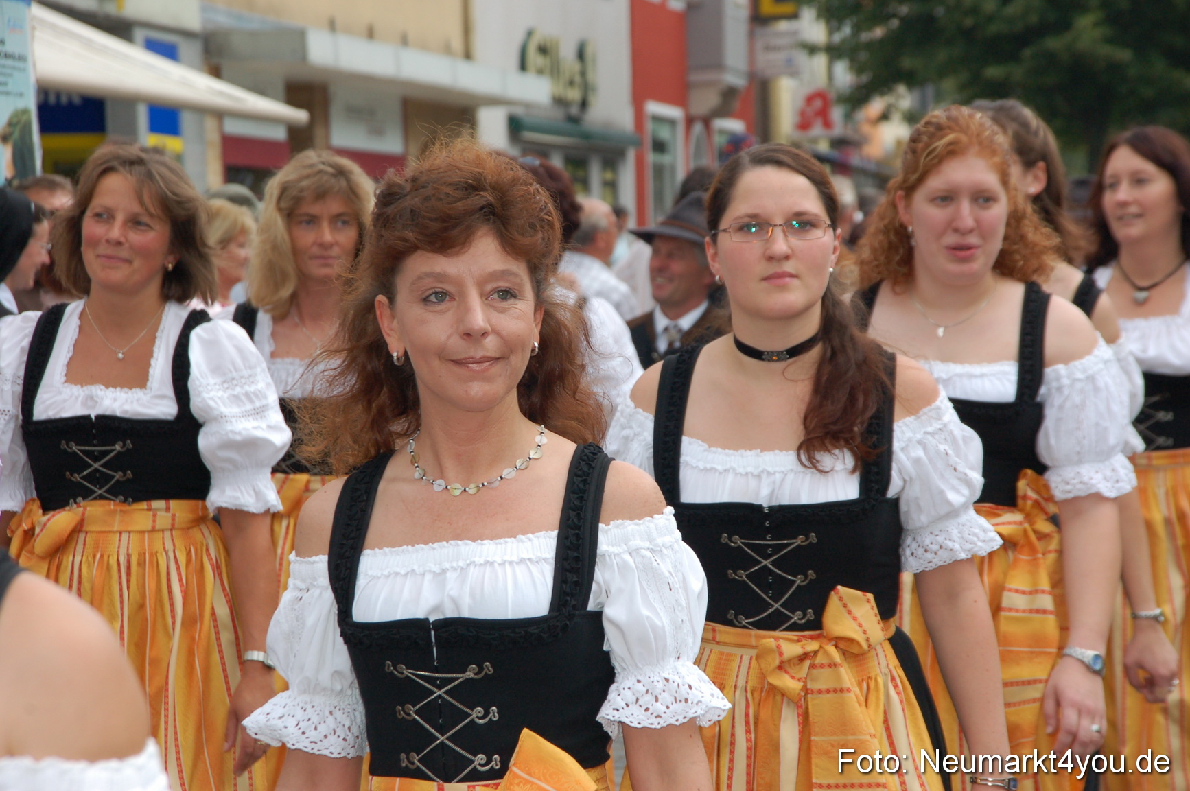 0357 Volksfestzug 120807