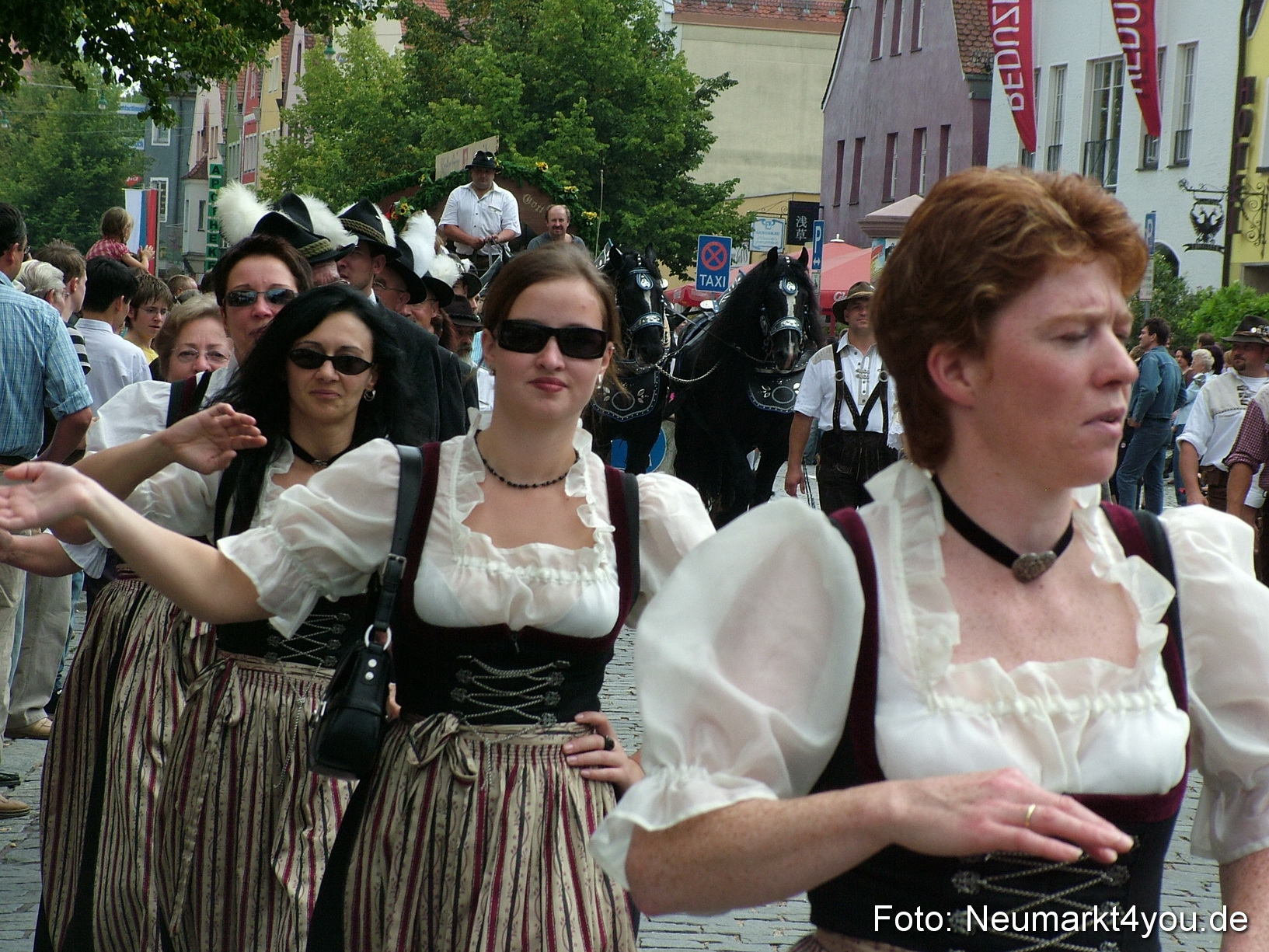 0361 Volksfestzug 120807