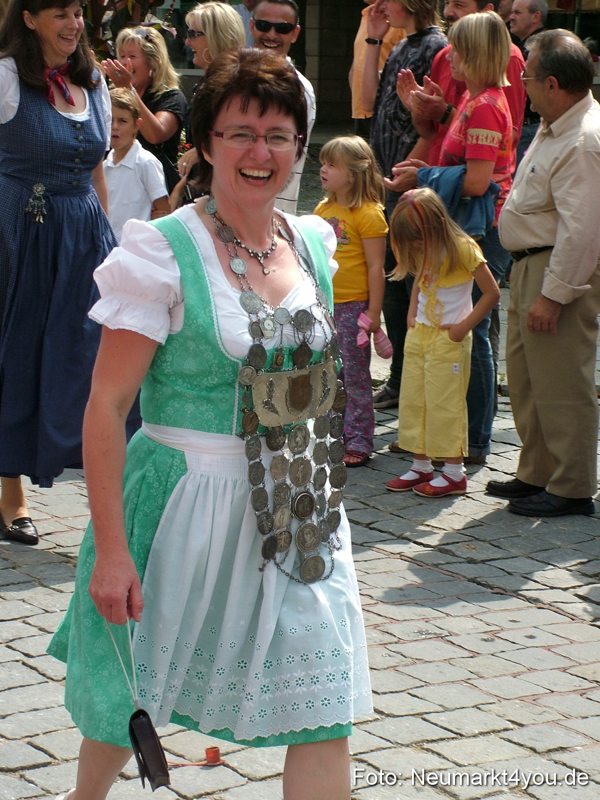 0367 Volksfestzug 120807